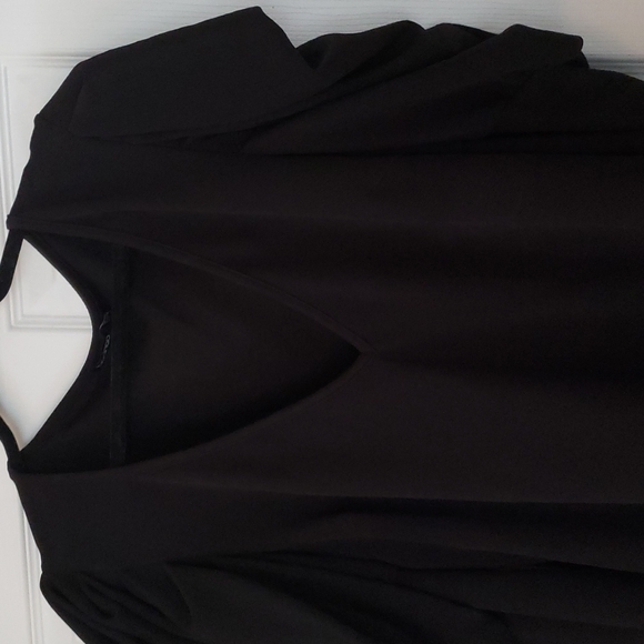 NWOT Beautiful dress for dinner reservations. Never been worn!! - Picture 2 of 7